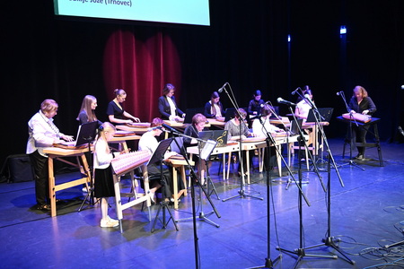 Nastopajoči_Stopimo skupaj_RK M